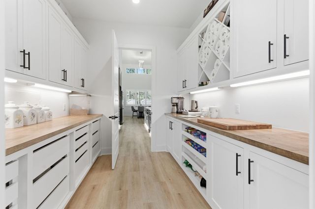 19918 Live Oak Bend, Magnolia, TX 77355