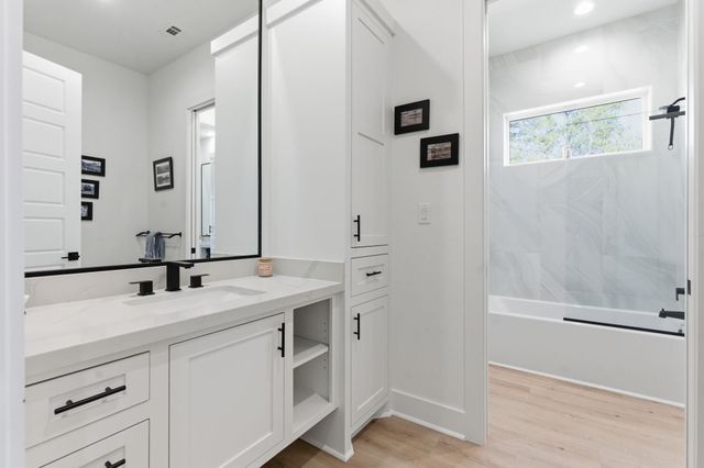 19918 Live Oak Bend, Magnolia, TX 77355