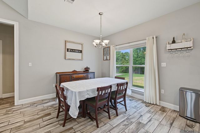 33835 Perkins Crossing Rd, Walker, LA 70785