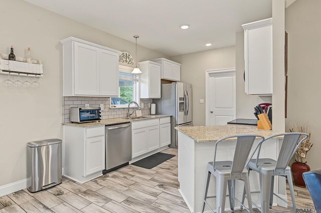 33835 Perkins Crossing Rd, Walker, LA 70785