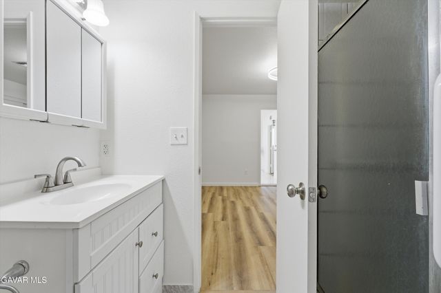 351 E Avenue J13, Lancaster, CA 93535