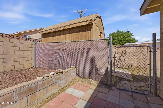 351 E Avenue J13, Lancaster, CA 93535