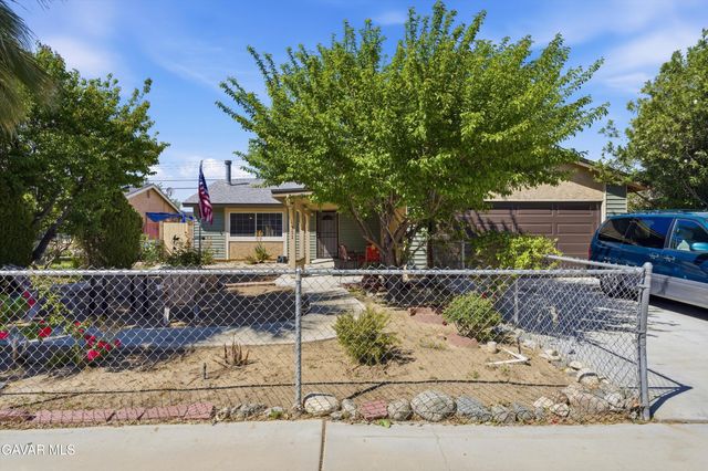 351 E Avenue J13, Lancaster, CA 93535