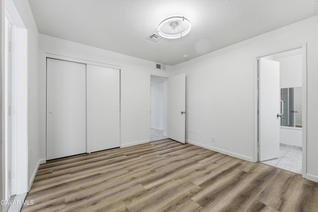 351 E Avenue J13, Lancaster, CA 93535