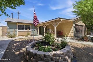 351 E Avenue J13, Lancaster, CA 93535