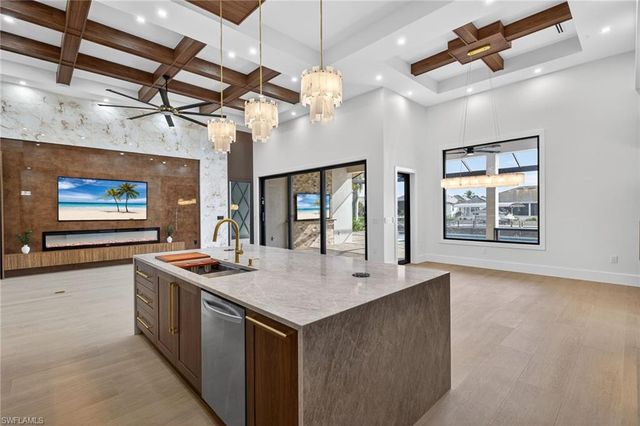 2824 SW 35th ST, Cape Coral, FL 33914