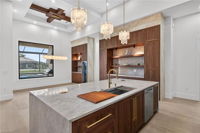 2824 SW 35th ST, Cape Coral, FL 33914