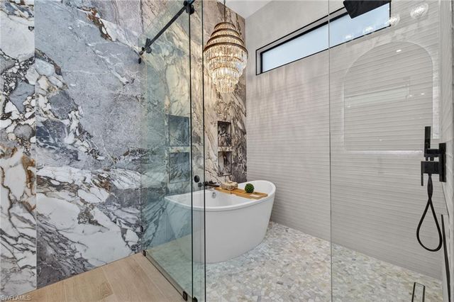 2824 SW 35th ST, Cape Coral, FL 33914