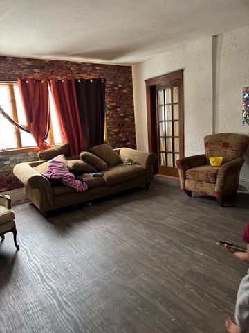 80 Mulberry, Worcester, MA 01605