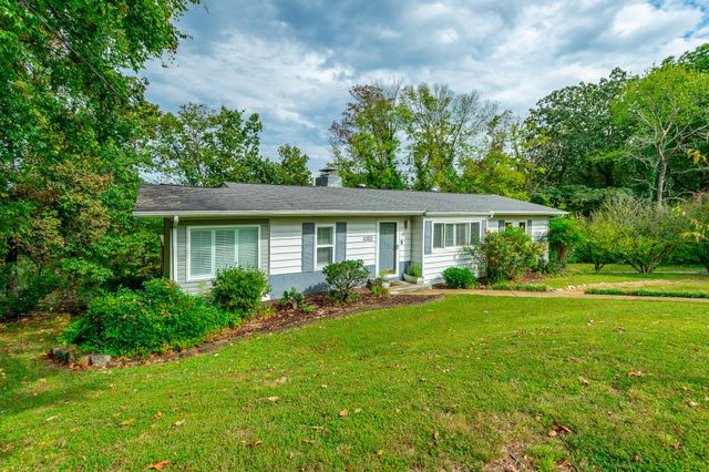 3202 Lockwood Drive, Chattanooga, TN 37415