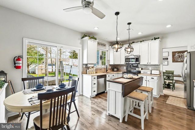 212 SPRINGFIELD AVE, Egg Harbor Township, NJ 08234