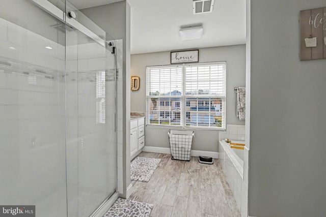 212 SPRINGFIELD AVE, Egg Harbor Township, NJ 08234