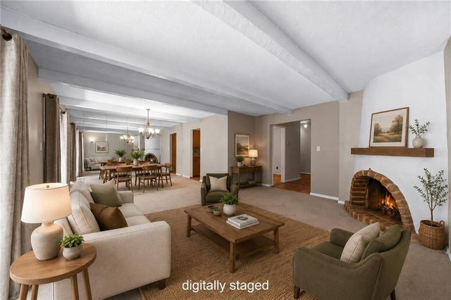 7704 W 102nd Street, Overland Park, KS 66212