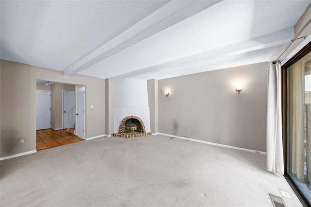 7704 W 102nd Street, Overland Park, KS 66212