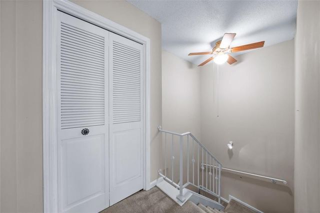 7704 W 102nd Street, Overland Park, KS 66212