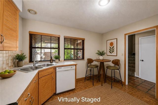 7704 W 102nd Street, Overland Park, KS 66212