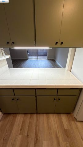1327 Webster St B105, Alameda, CA 94501