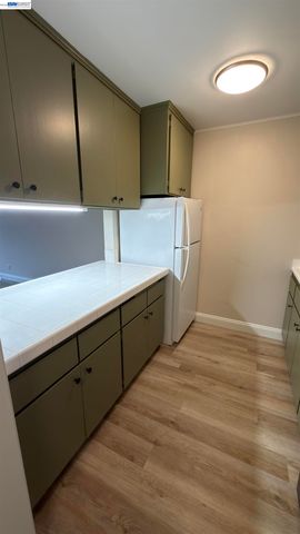 1327 Webster St B105, Alameda, CA 94501