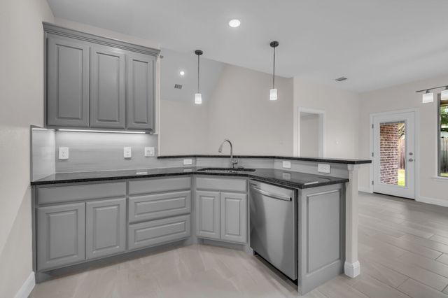 603 Madison Street, Cleburne, TX 76033