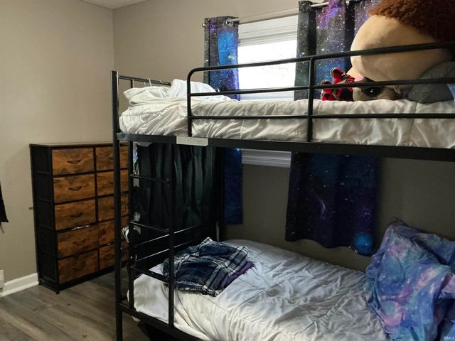 307 W Mill Road, Evansville, IN 47710