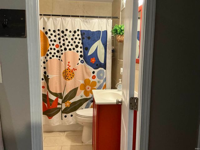 307 W Mill Road, Evansville, IN 47710