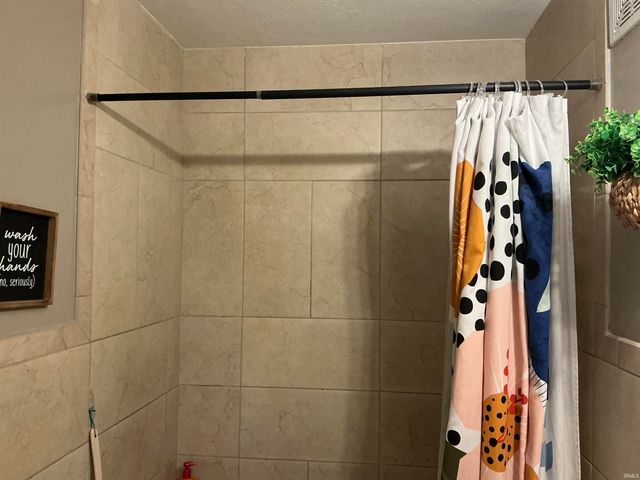 307 W Mill Road, Evansville, IN 47710