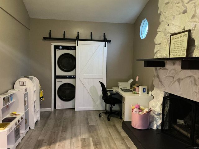 307 W Mill Road, Evansville, IN 47710