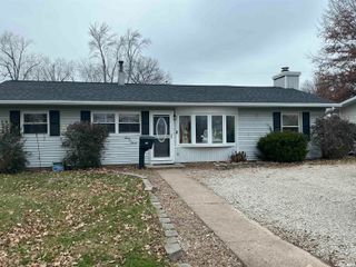 307 W Mill Road, Evansville, IN 47710