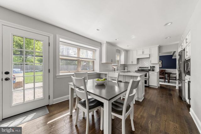 862 VILLAGE CIR, Blue Bell, PA 19422