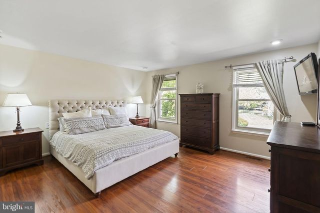 862 VILLAGE CIR, Blue Bell, PA 19422