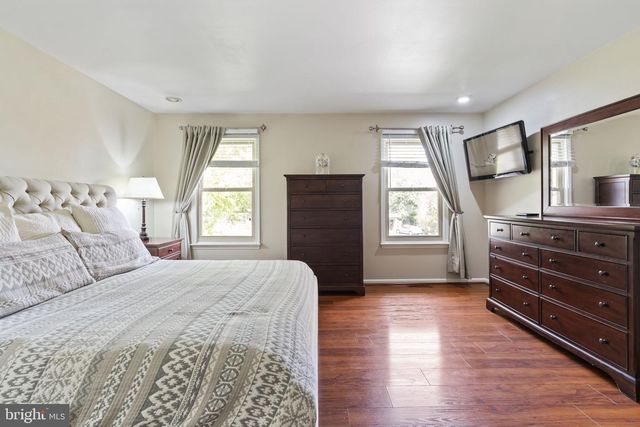 862 VILLAGE CIR, Blue Bell, PA 19422
