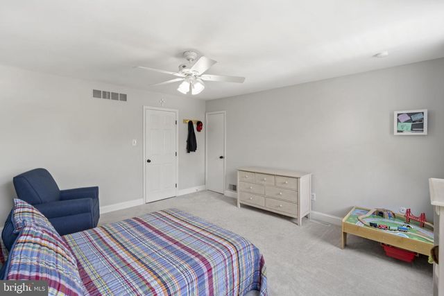 862 VILLAGE CIR, Blue Bell, PA 19422