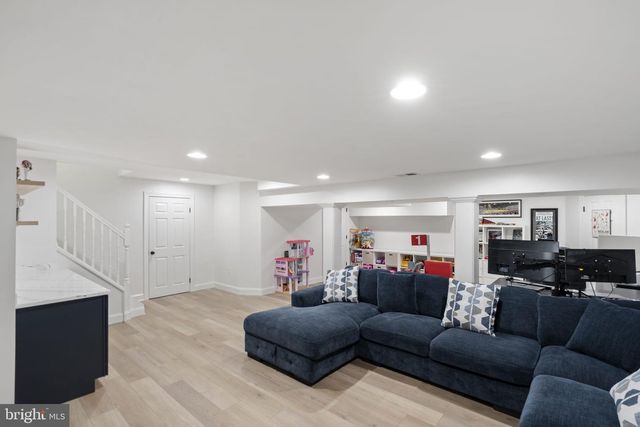 862 VILLAGE CIR, Blue Bell, PA 19422