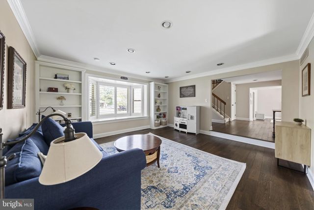 862 VILLAGE CIR, Blue Bell, PA 19422