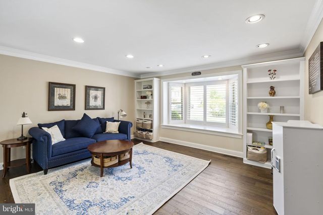 862 VILLAGE CIR, Blue Bell, PA 19422