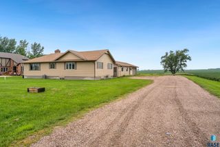 2005 N Ellis Rd, Sioux Falls, SD 57107