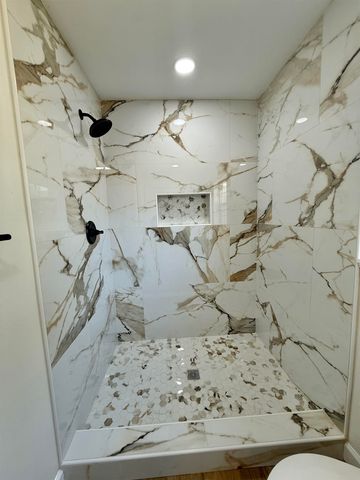 3924 7th St, Port Arthur, TX 77642