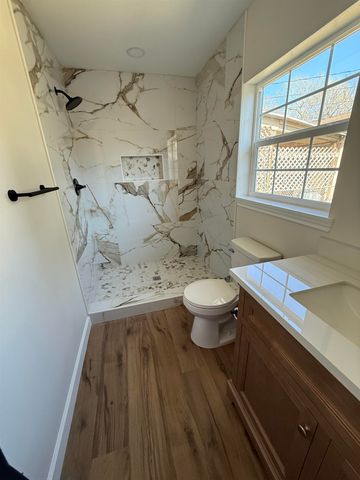 3924 7th St, Port Arthur, TX 77642