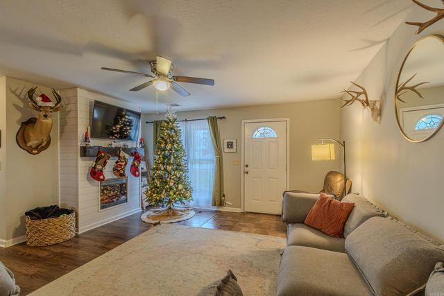 391 Lois Lane, Paragould, AR 72450