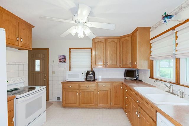 911 Limit Street, Leavenworth, KS 66048