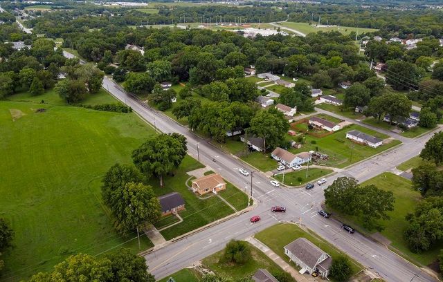 911 Limit Street, Leavenworth, KS 66048