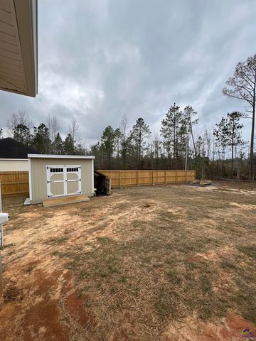 150 Long Pines Circle, East Dublin, GA 31027