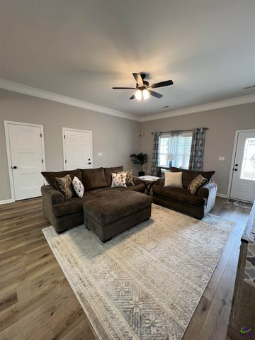 150 Long Pines Circle, East Dublin, GA 31027