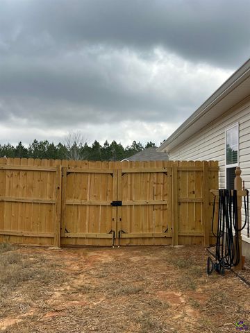 150 Long Pines Circle, East Dublin, GA 31027