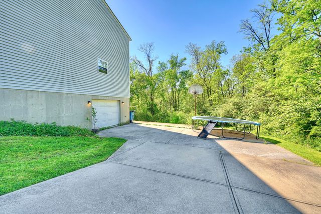 736 Oakland Drive, Taylor Mill, KY 41015