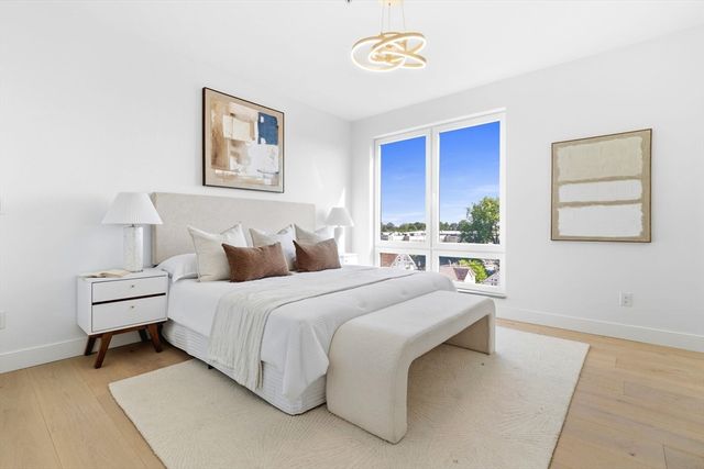 66 Mcgrath Highway 301, Quincy, MA 02169