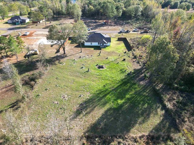 70 Prosperity Dr, Pittsburg, TX 75686