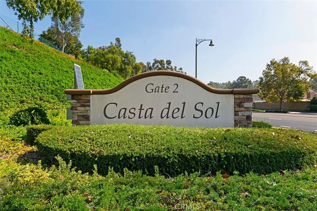 27673 Via Granados, Mission Viejo, CA 92692