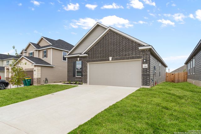 246 West Flowing River Dr, Boerne, TX 78006