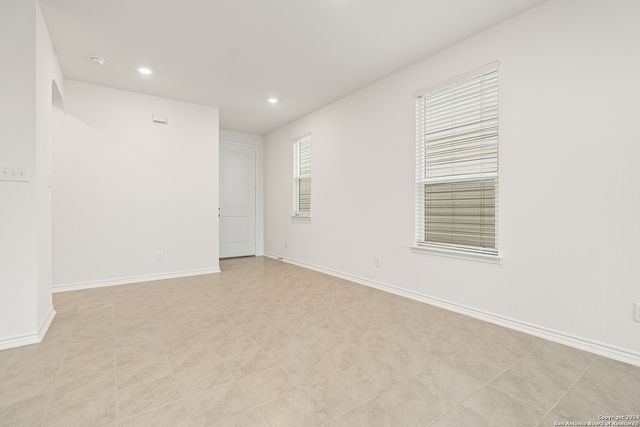 246 West Flowing River Dr, Boerne, TX 78006